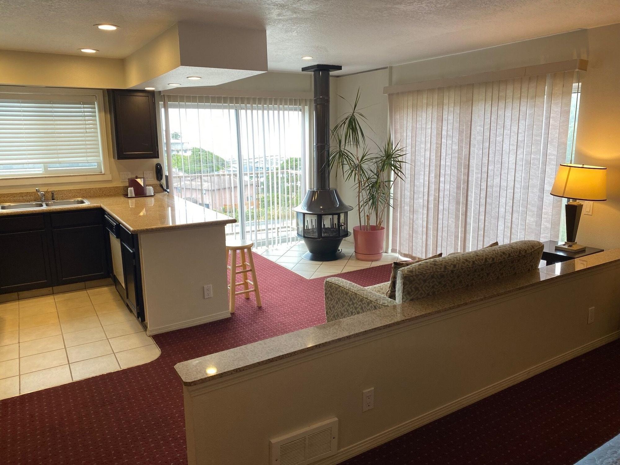 Days Inn By Wyndham Newport Or Kültér fotó